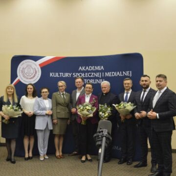 Obrona - retoryka i wystąpeinia przed kamerą