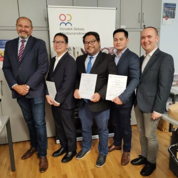 Przedstawiciele Uniwersytetu Św. Tomasza w Manili