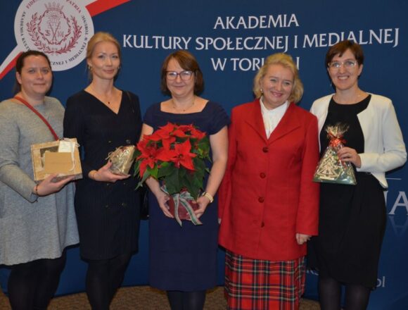 Egzaminy dyplomowe III edycji studiów Etyka dla nauczycieli