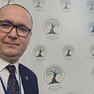 Udział dr. Krystiana Chołaszczyńskiego w III Kongresie Afrykanistycznym w Toruniu