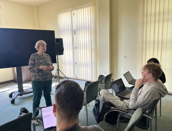 Rozmowa z redaktor Dorotą Kanią po spotkaniu z cyklu „warsztaty z praktykami”