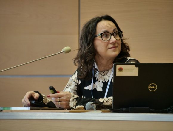 Dr I. Nowosad: Musimy otworzyć oczy i mieć świadomość, w jaki sposób platformy cyfrowe mogą nam szkodzić
