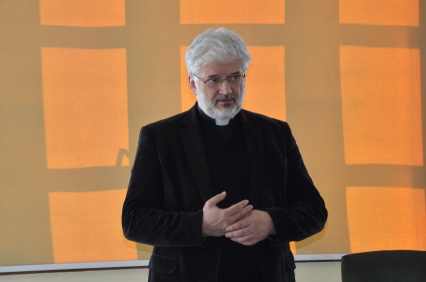 Realizacja Soboru Watykańskiego II przez św. Jana Pawła II – wykład ks. prof. R. Skrzypczaka