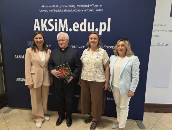 Delegacja Zaporoskiego Uniwersytetu Narodowego z wizytą w Akademii Kultury Społecznej i Medialnej w Toruniu