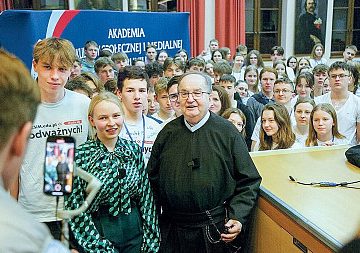 KSZTAŁCIMYZWIASTUNÓW PRAWDY